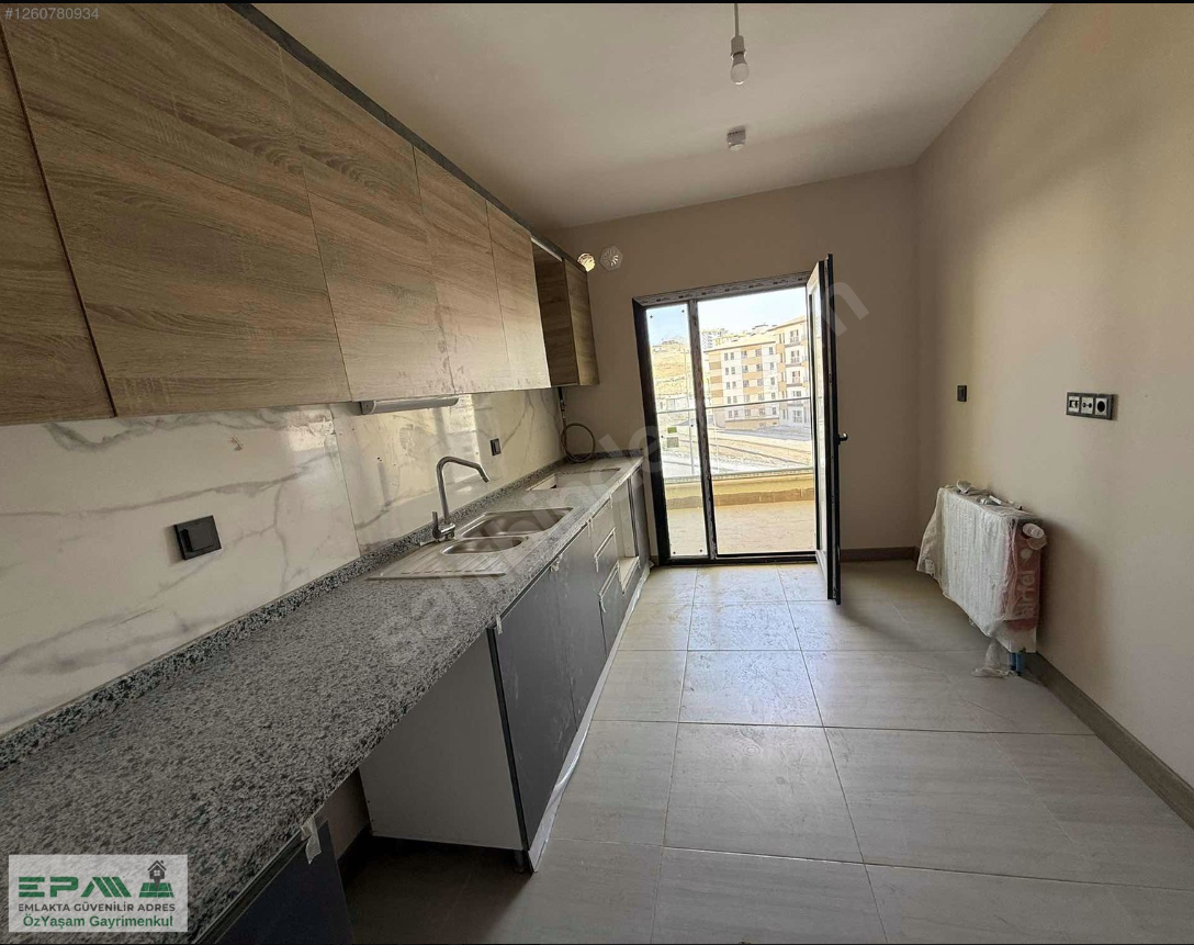 EPA ÖZYAŞAMDAN İKİZCE DE 3+1 KİRALIK DAİRELER